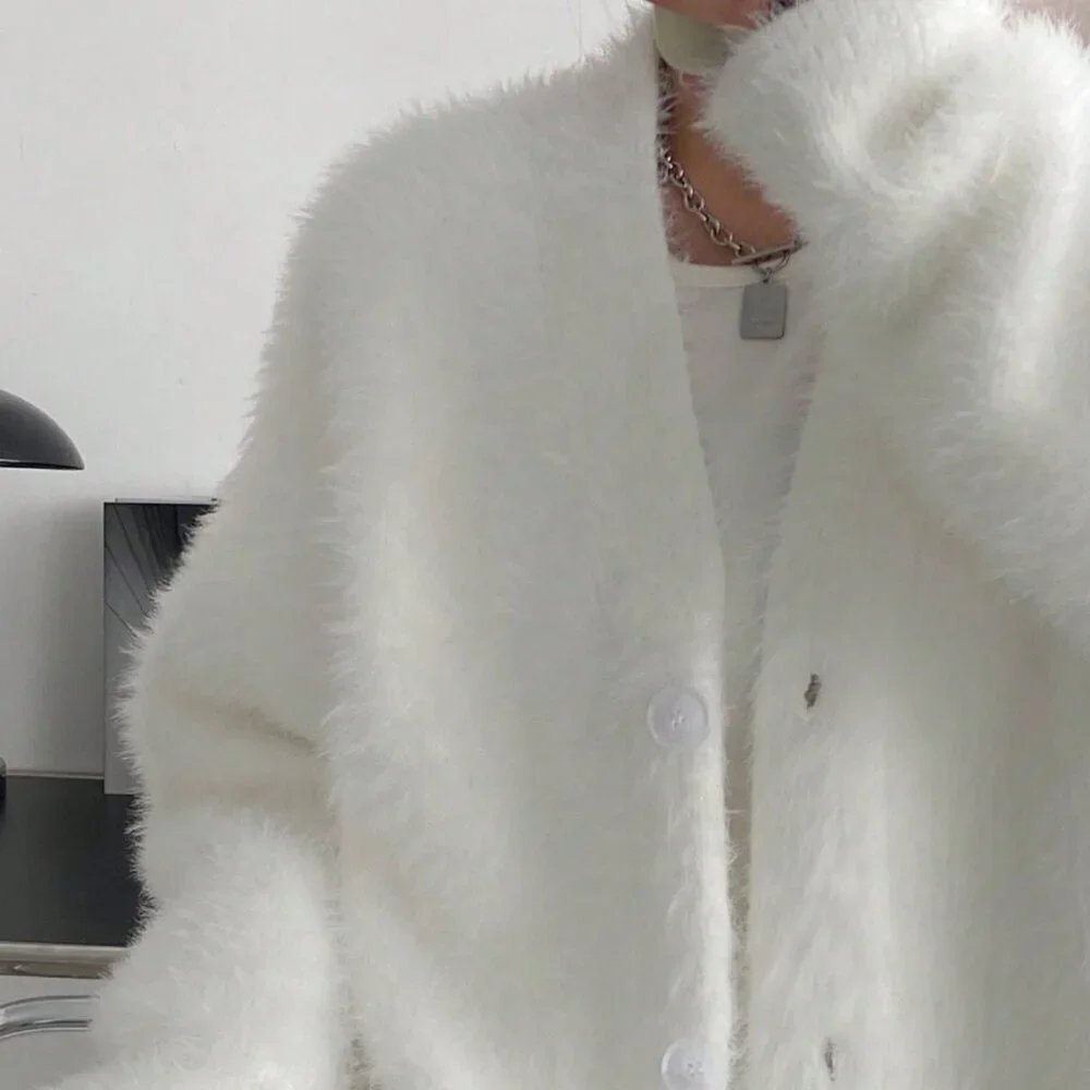White Elegant Women's Drop Shoulder Faux Fur Cardigan